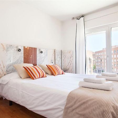 Stay U-Nique Apartments Salvador Espriu Barcellona Camera foto